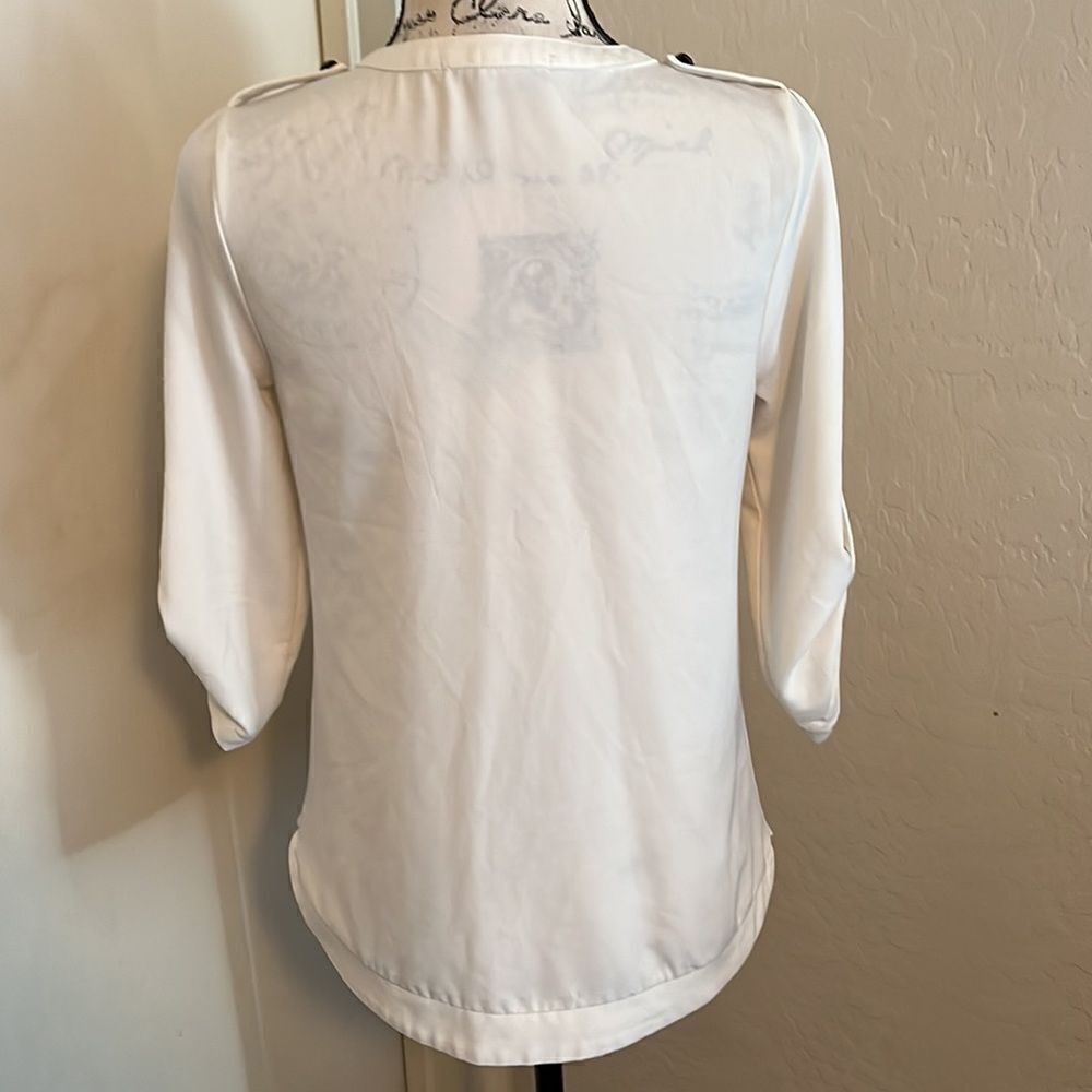 41 Hawthorn Off White Button Pockets Semi Sheer Top Feminine Contemporary - Picture 3 of 10